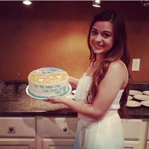 Meet your posher, Lori